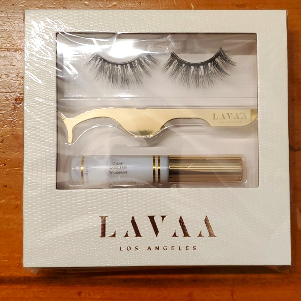 Lash set. Lavaa Beauty Flirty Lash set